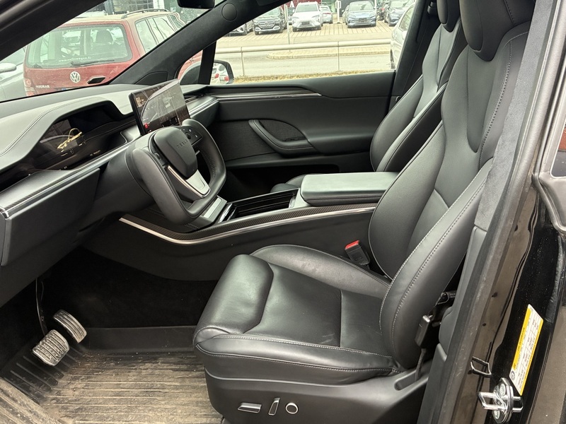 Tesla Model X vaihtoauto