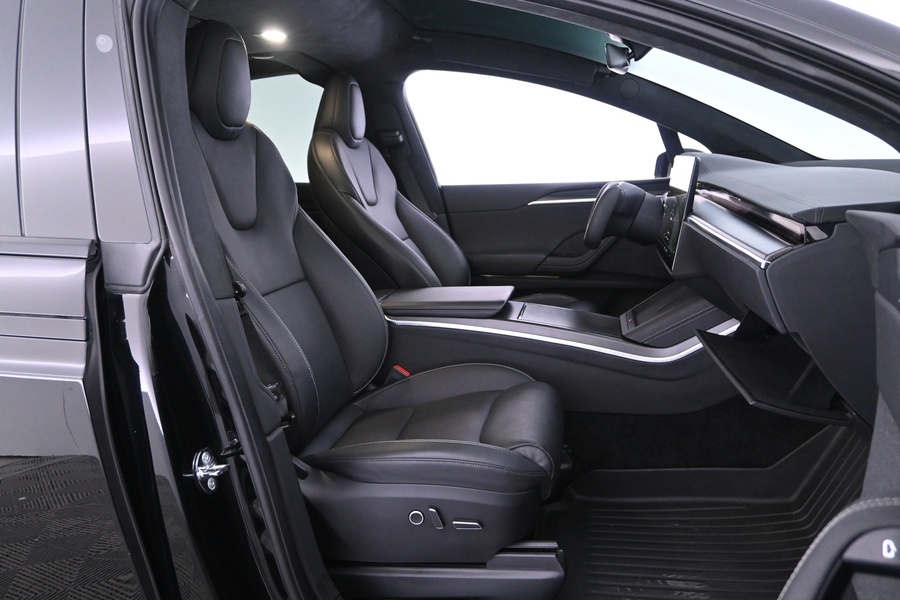 Tesla Model X vaihtoauto