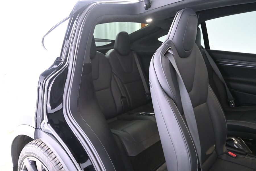 Tesla Model X vaihtoauto