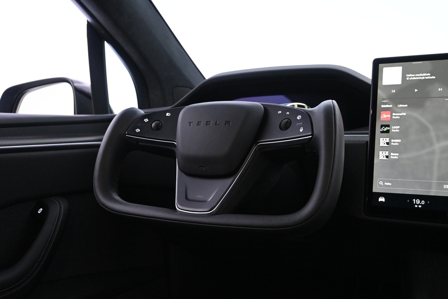 Tesla Model X vaihtoauto