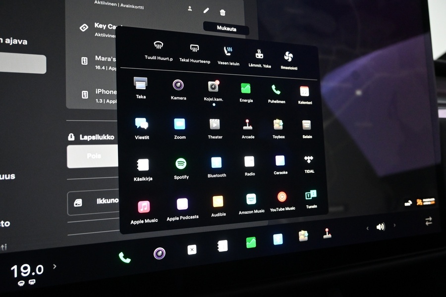 Tesla Model X vaihtoauto