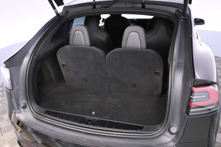 Tesla Model X vaihtoauto