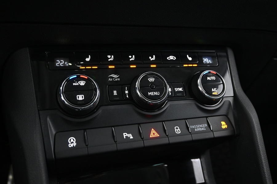 Skoda Karoq vaihtoauto