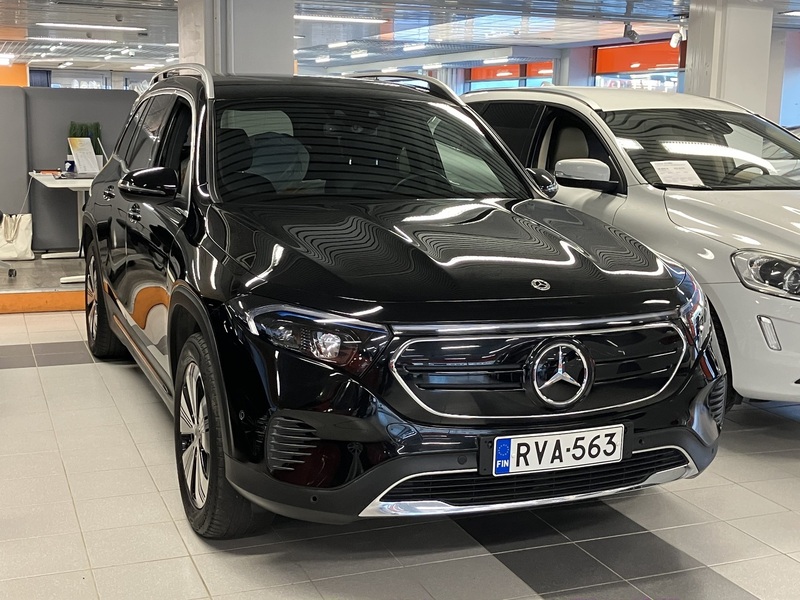 Mercedes-Benz EQB vaihtoauto