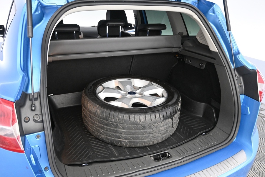 Ford Kuga vaihtoauto