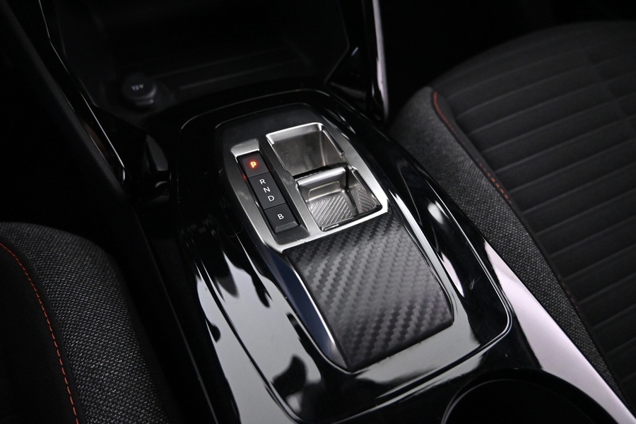 Peugeot e-2008 vaihtoauto