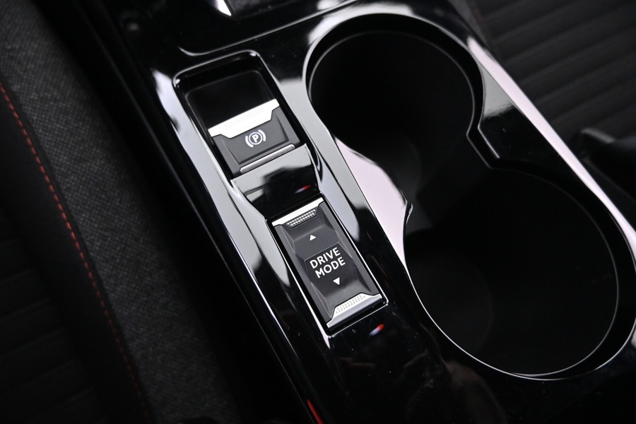 Peugeot e-2008 vaihtoauto