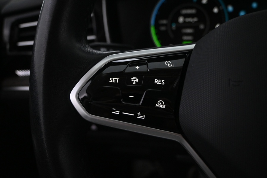 Volkswagen Touareg vaihtoauto