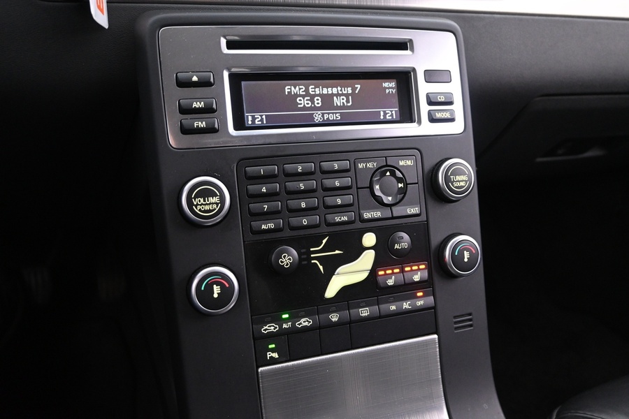 Volvo V70 vaihtoauto