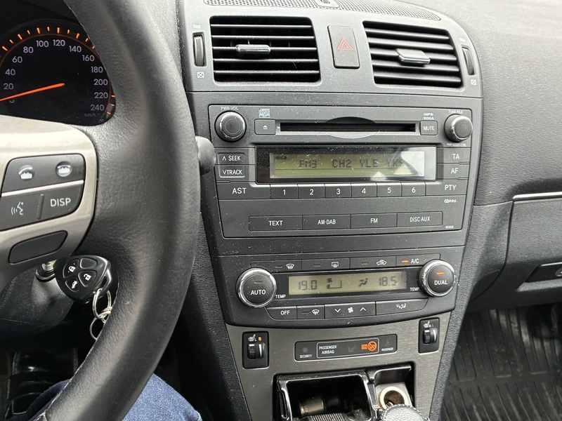 Toyota Avensis vaihtoauto