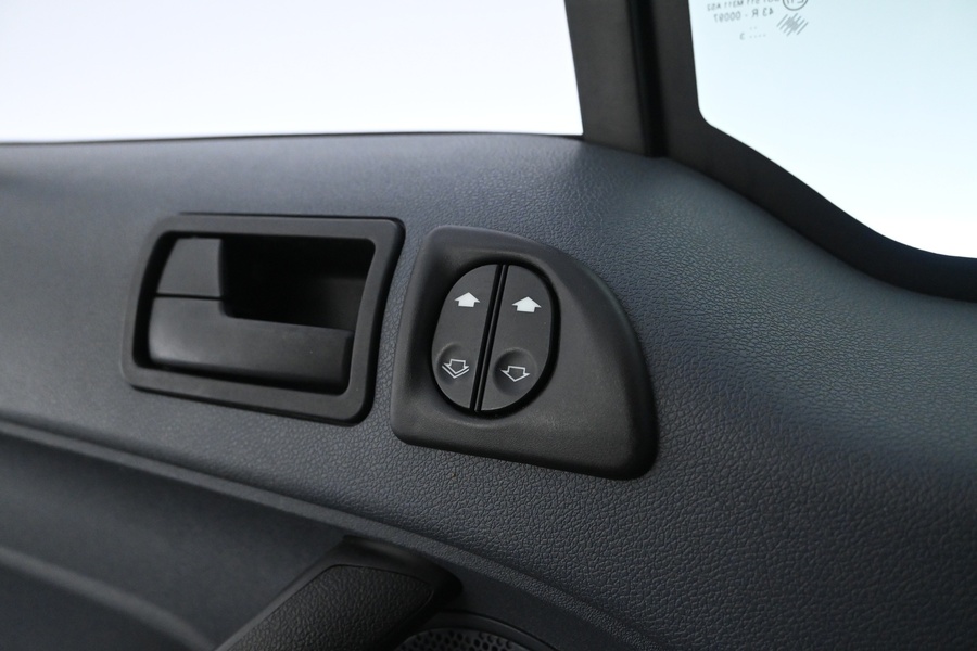 Ford Transit Connect vaihtoauto