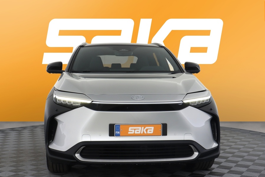 Toyota bZ4X vaihtoauto