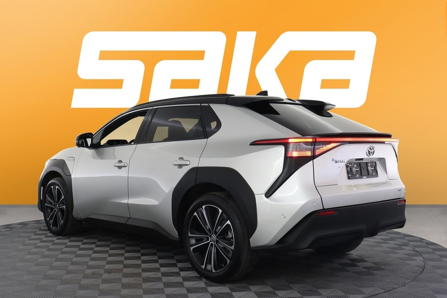 Toyota bZ4X vaihtoauto