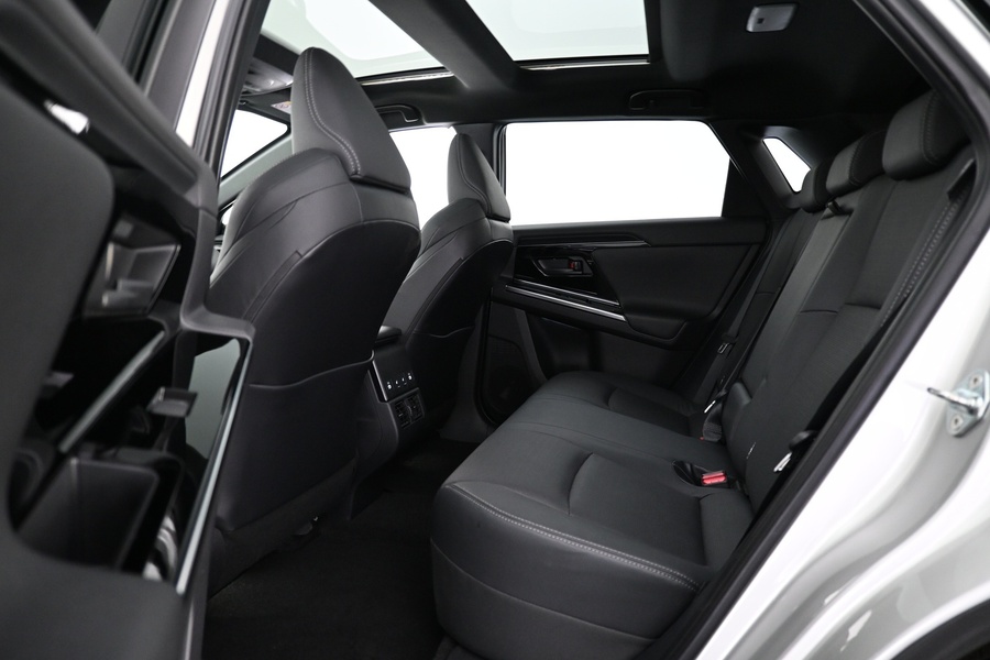 Toyota bZ4X vaihtoauto