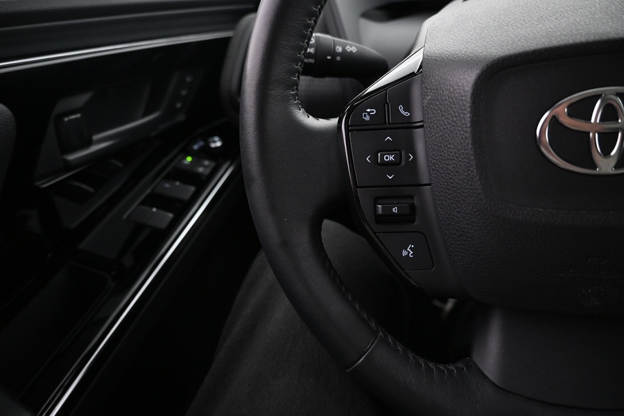 Toyota bZ4X vaihtoauto