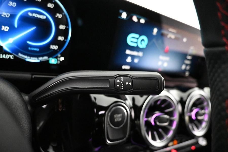 Mercedes-Benz EQA vaihtoauto