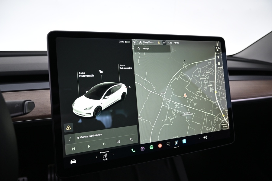 Tesla Model 3 vaihtoauto