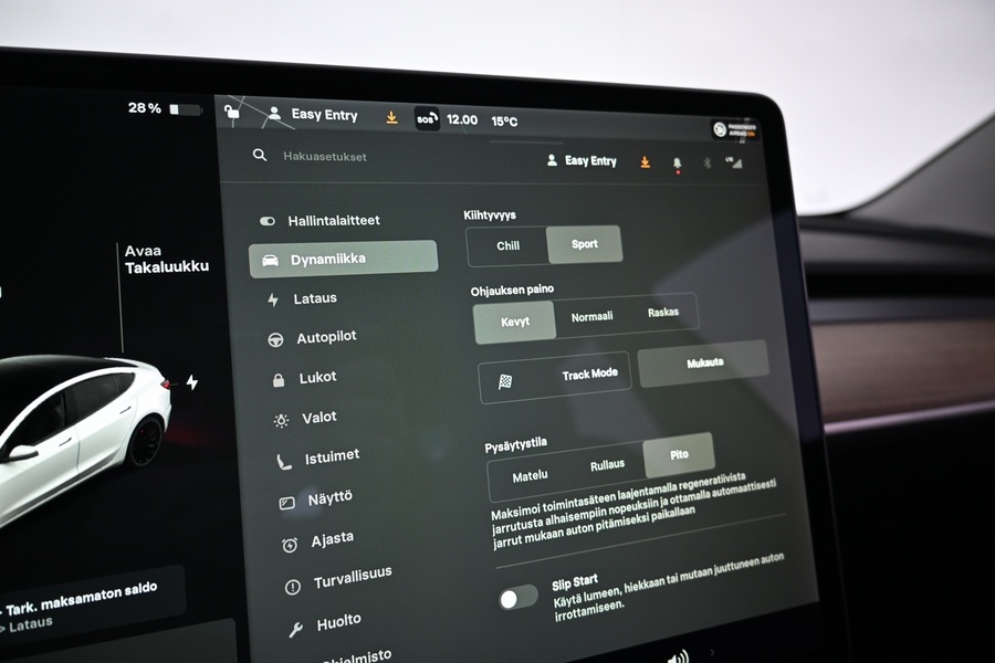 Tesla Model 3 vaihtoauto