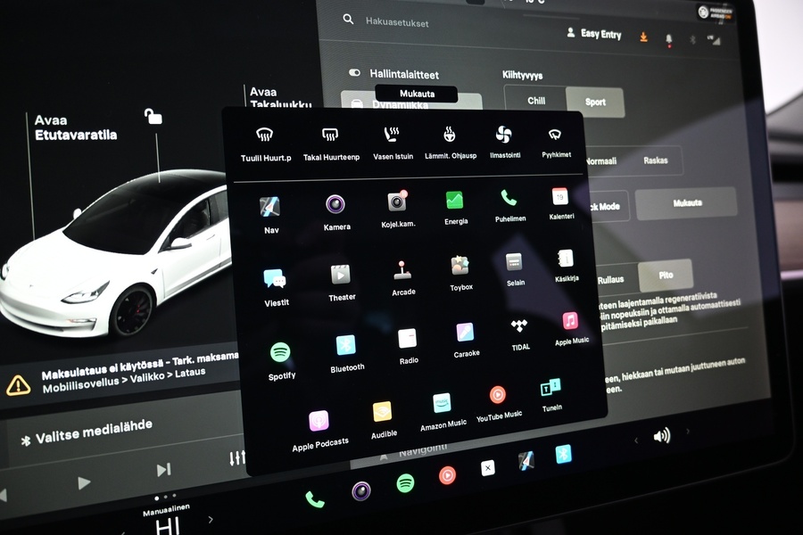 Tesla Model 3 vaihtoauto