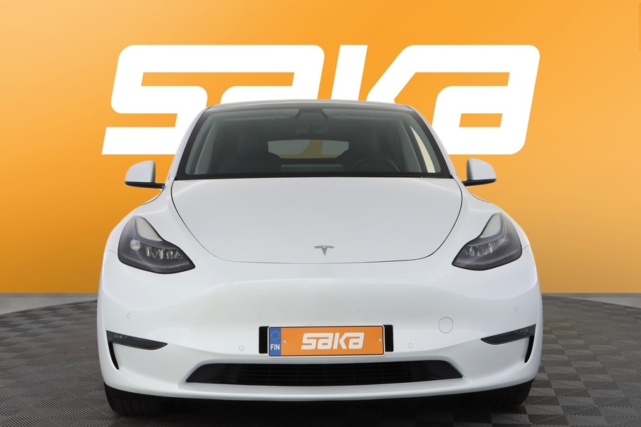 Tesla Model Y vaihtoauto