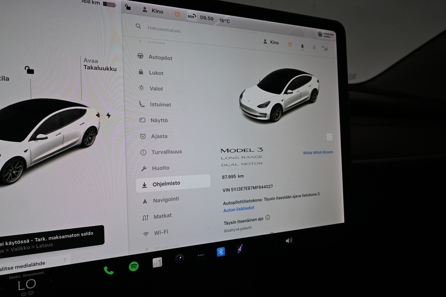 Tesla Model 3 vaihtoauto