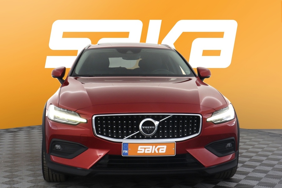 Volvo V60 Cross Country vaihtoauto