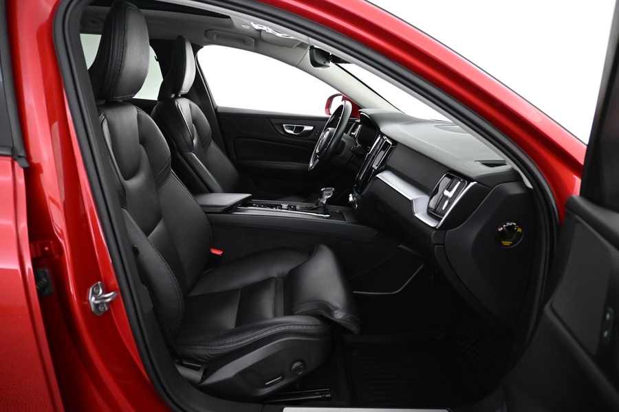 Volvo V60 Cross Country vaihtoauto