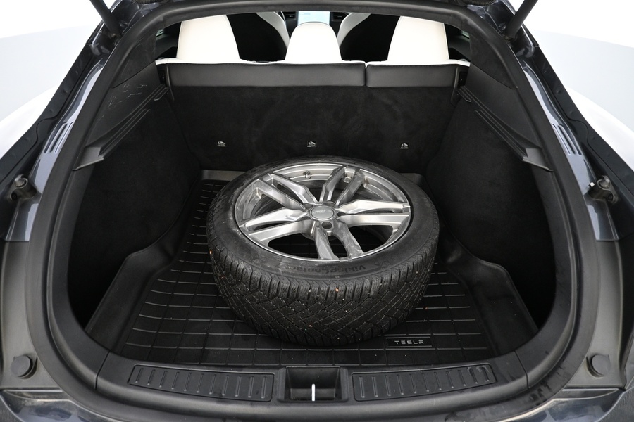 Tesla Model S vaihtoauto