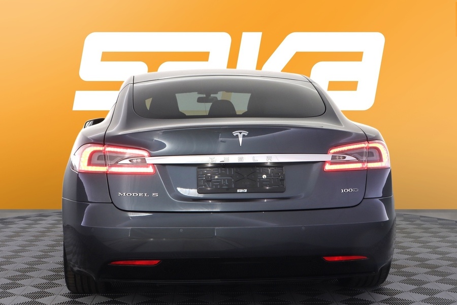 Tesla Model S vaihtoauto