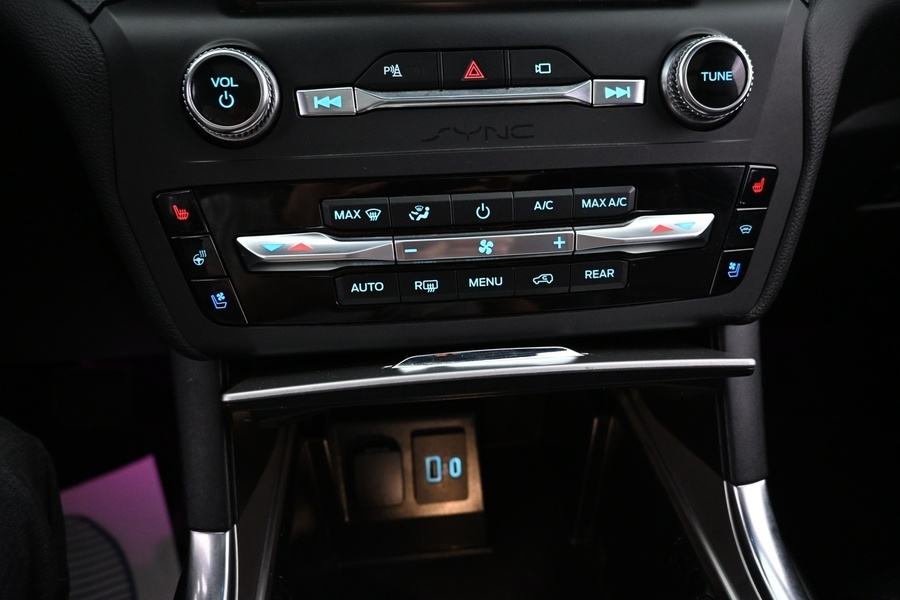 Ford USA Explorer vaihtoauto