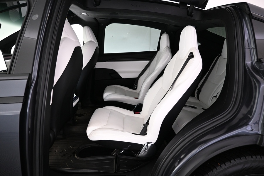 Tesla Model X vaihtoauto