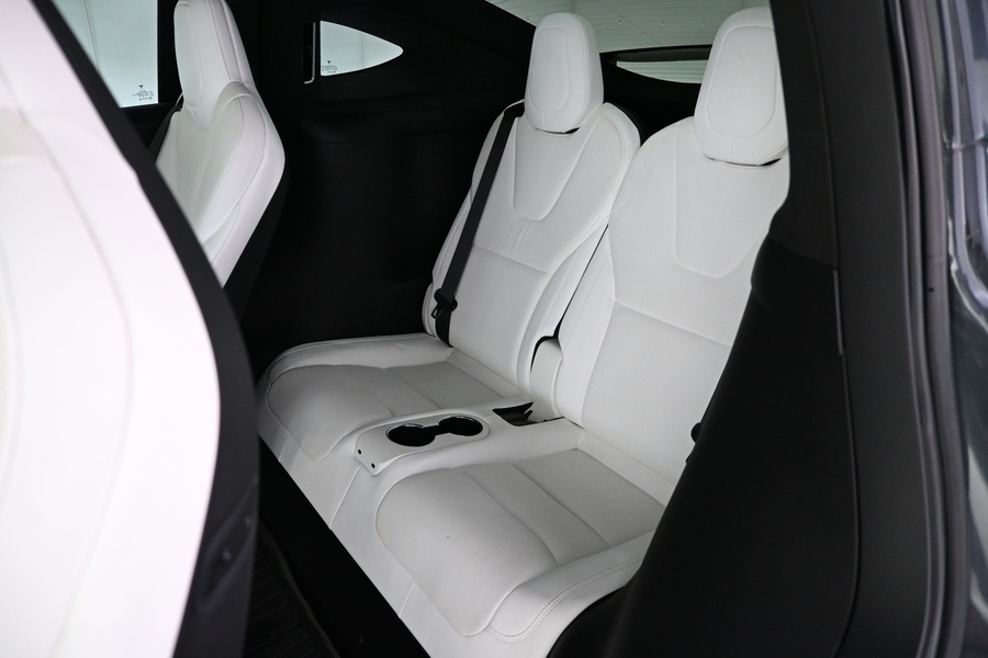 Tesla Model X vaihtoauto