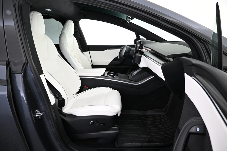 Tesla Model X vaihtoauto