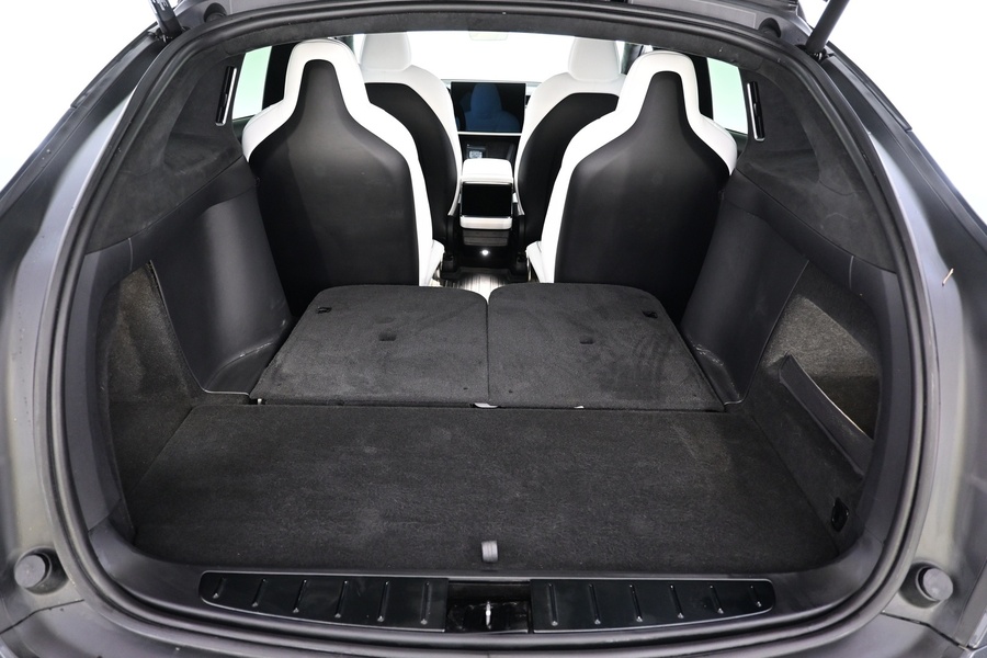 Tesla Model X vaihtoauto