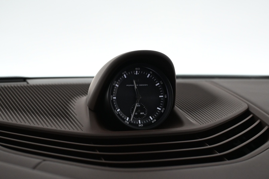 Porsche Taycan vaihtoauto