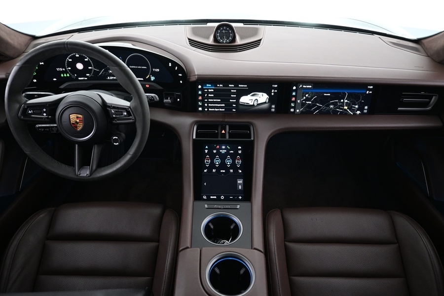 Porsche Taycan vaihtoauto