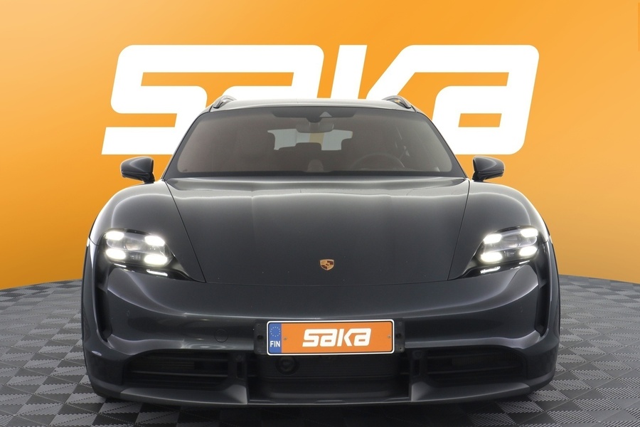 Porsche Taycan vaihtoauto