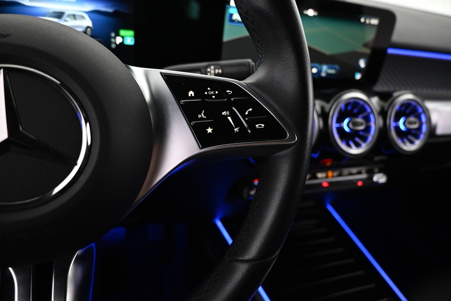 Mercedes-Benz EQB vaihtoauto