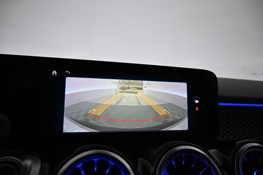 Mercedes-Benz EQB vaihtoauto