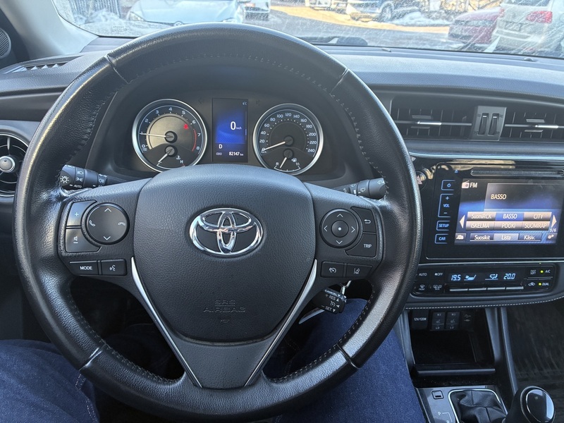 Toyota Corolla vaihtoauto