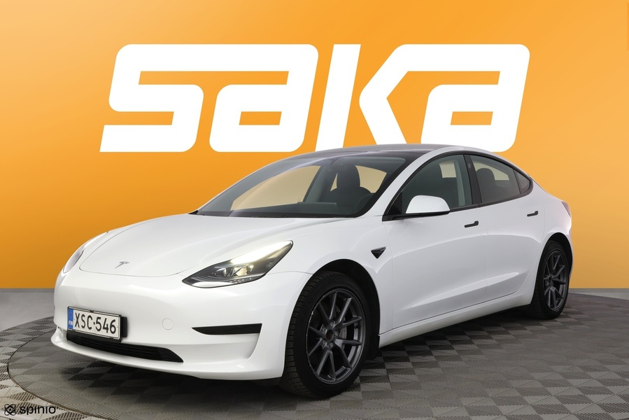 Tesla Model 3 vaihtoauto