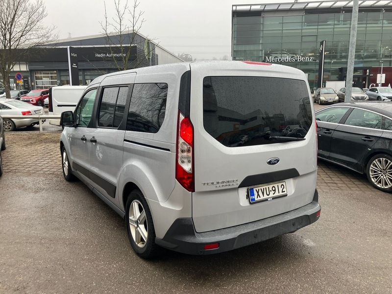 Ford Tourneo Connect vaihtoauto