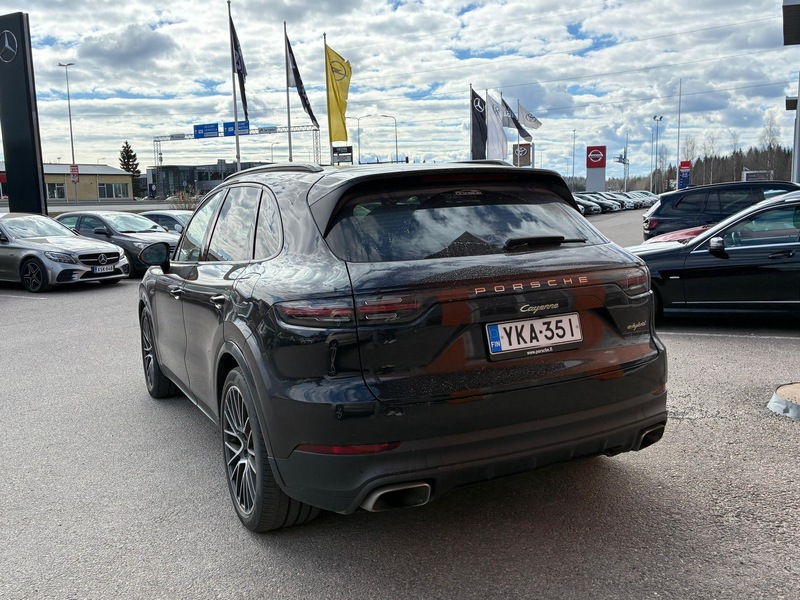Porsche Cayenne vaihtoauto