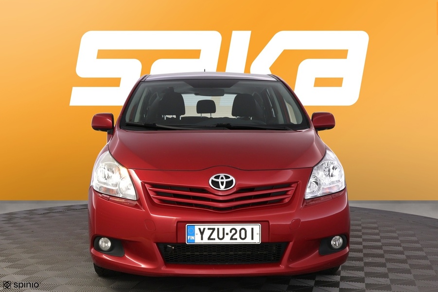 Toyota Verso vaihtoauto