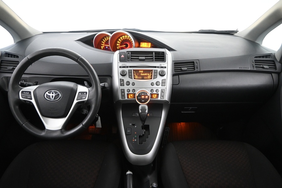 Toyota Verso vaihtoauto