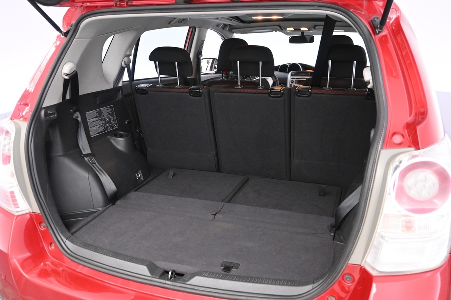 Toyota Verso vaihtoauto