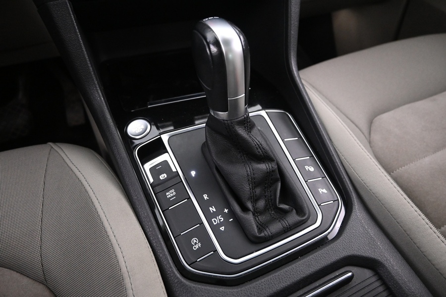 Volkswagen Golf Sportsvan vaihtoauto