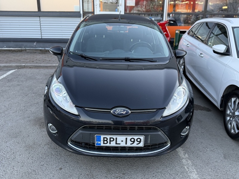 Ford Fiesta vaihtoauto