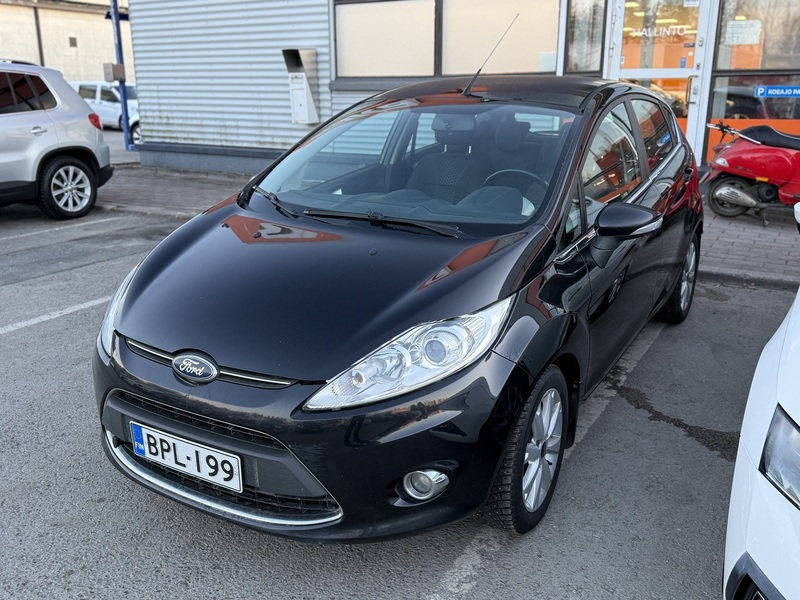 Ford Fiesta vaihtoauto