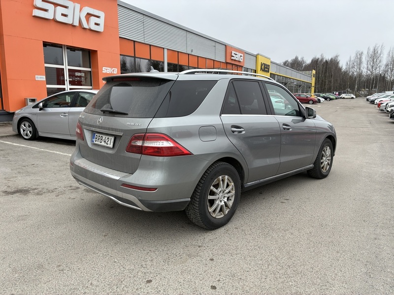 Mercedes-Benz ML vaihtoauto